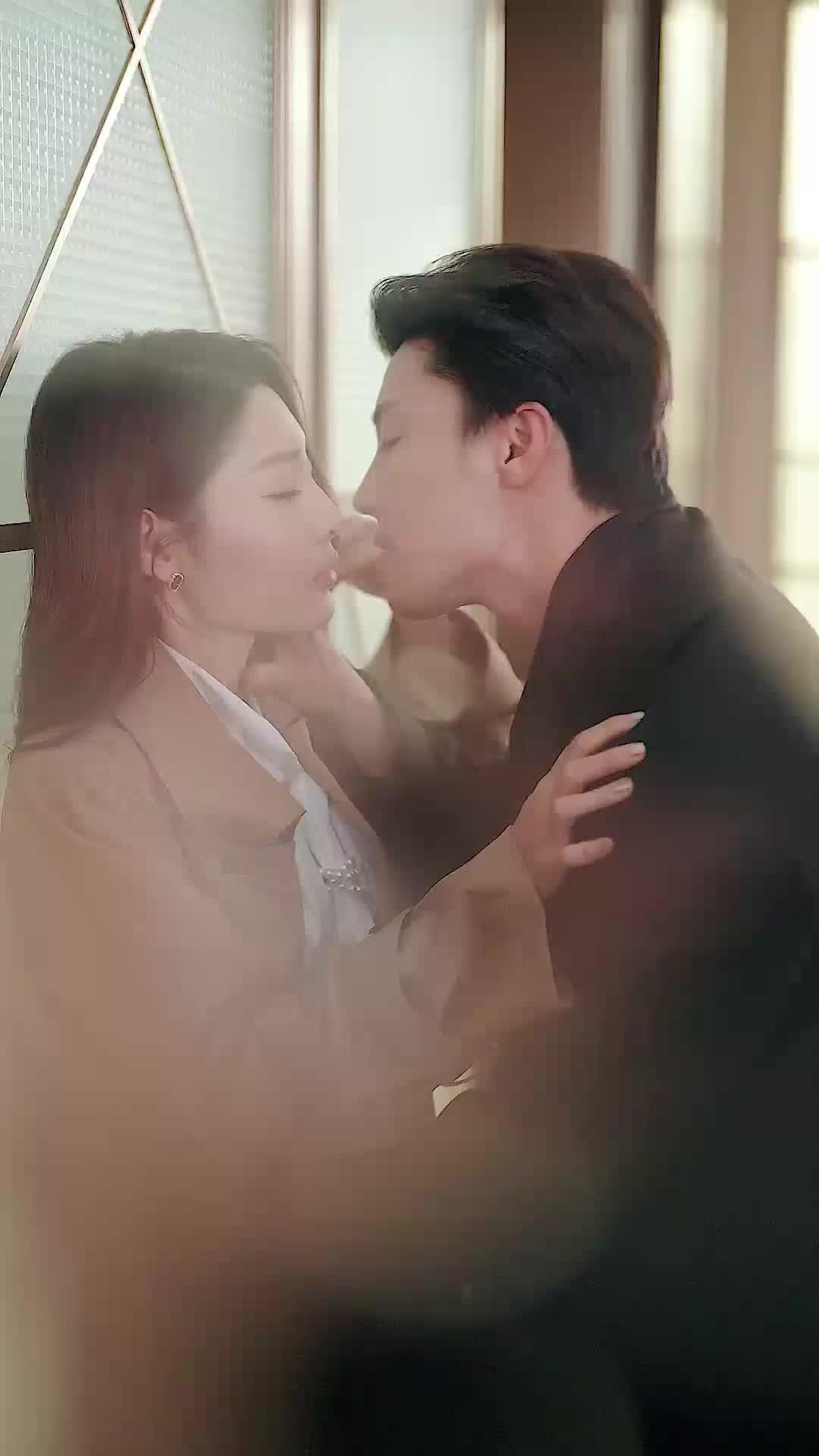 Mr. Sterling's Fiery Sweetheart — Episode 7