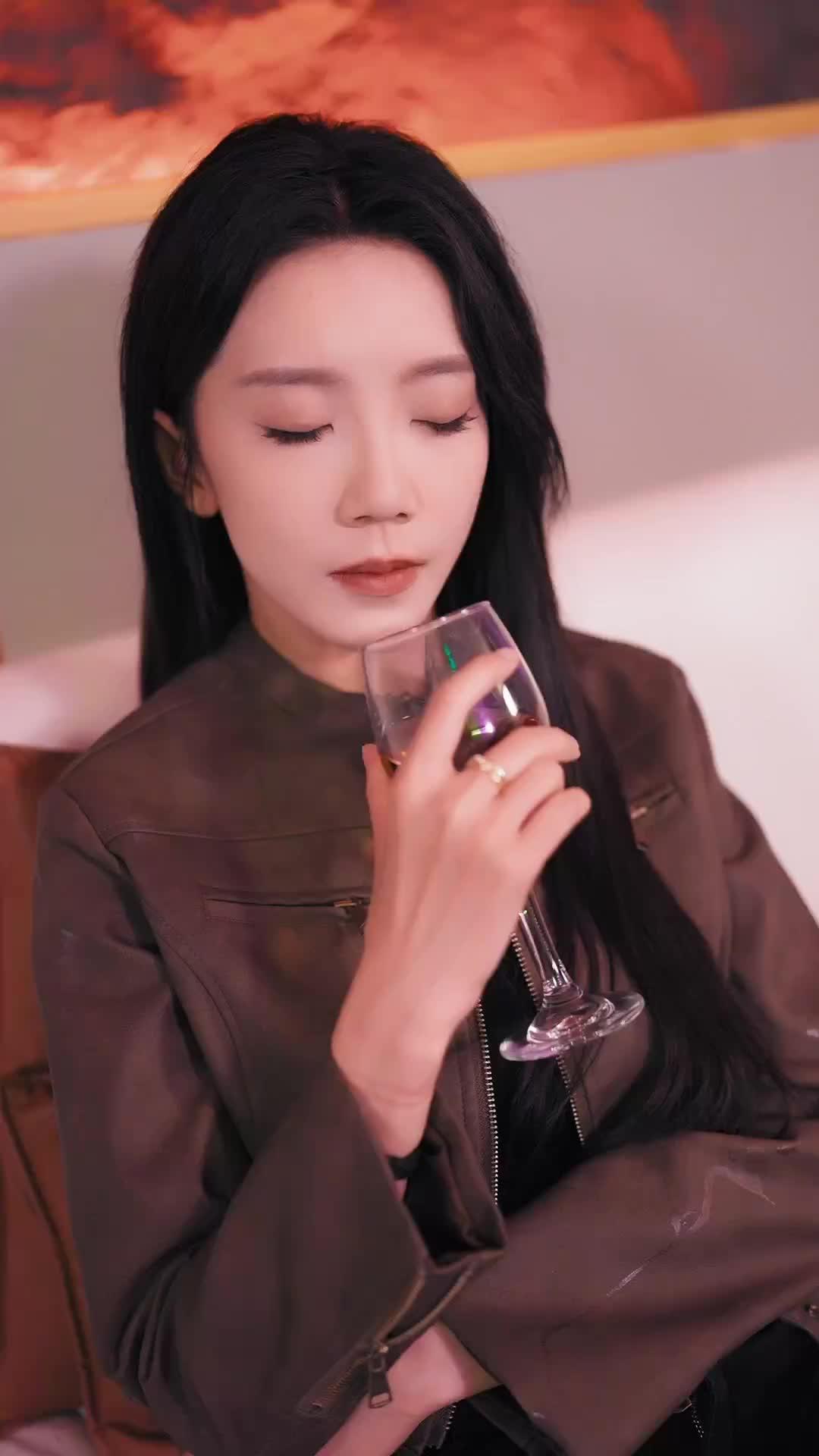 The True Heiress Strikes Back — Episode 8