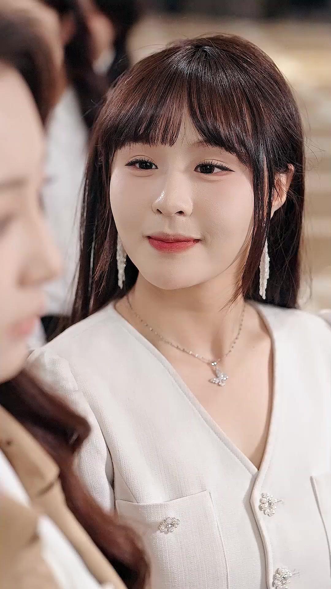 [Dubbled]Mr. Sterling's Fiery Sweetheart — Episode 4
